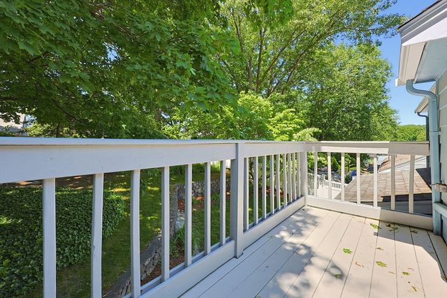 36 Grandview Ave, Melrose, MA 02176
