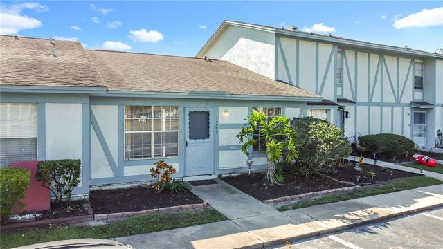 3208 HEMPSTEAD AVENUE, Kissimmee, FL 34741