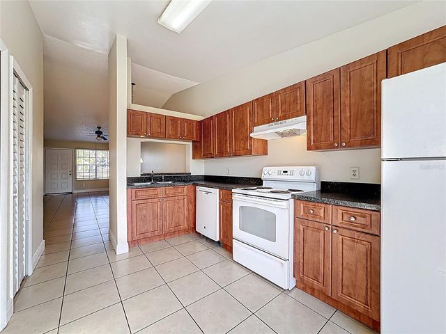 3208 HEMPSTEAD AVENUE, Kissimmee, FL 34741