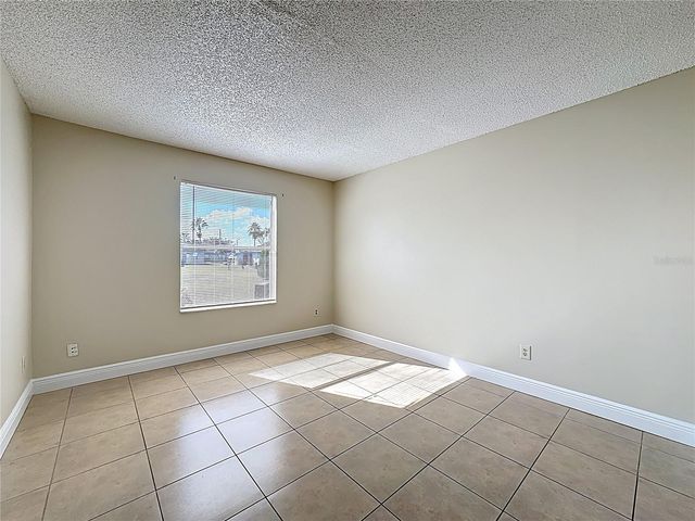 3208 HEMPSTEAD AVENUE, Kissimmee, FL 34741