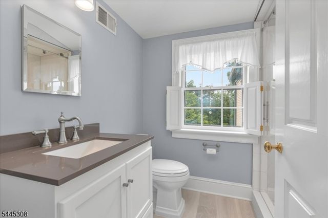 911 Ravine Rd, Lebanon Twp., NJ 07830
