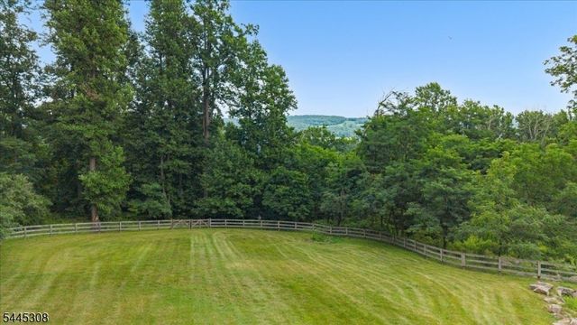 911 Ravine Rd, Lebanon Twp., NJ 07830