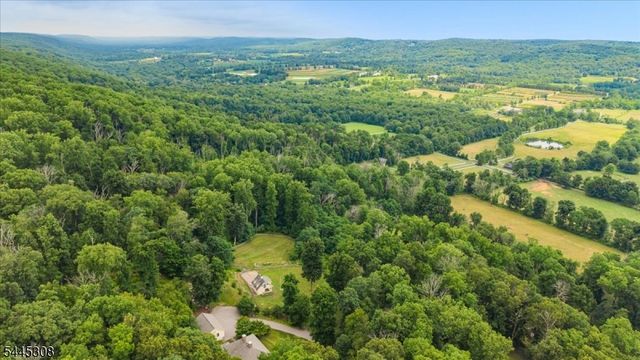911 Ravine Rd, Lebanon Twp., NJ 07830