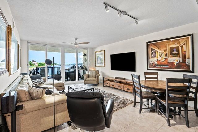 2700 N Federal Highway 203, Boynton Beach, FL 33435