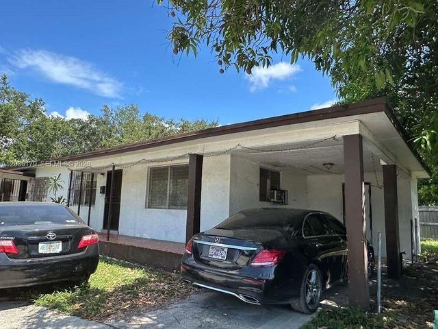 545 NW 81st St, Miami, FL 33150
