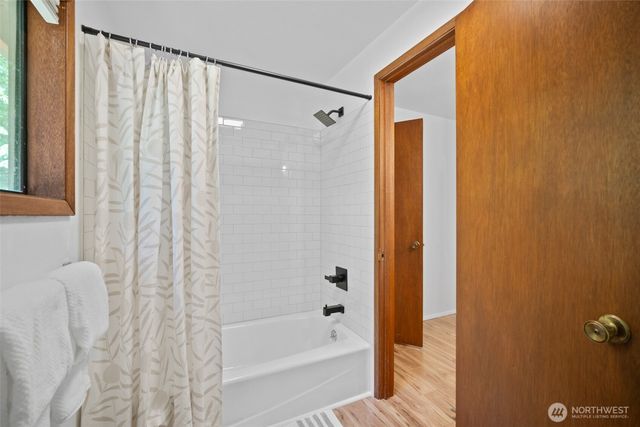 2357 Yew Street Road, Bellingham, WA 98229