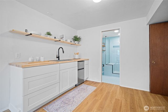 2357 Yew Street Road, Bellingham, WA 98229