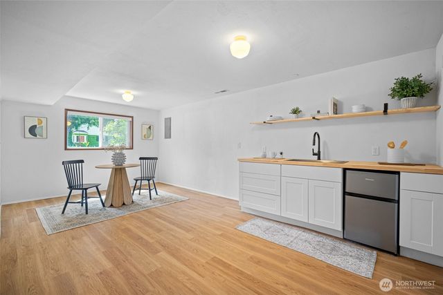 2357 Yew Street Road, Bellingham, WA 98229