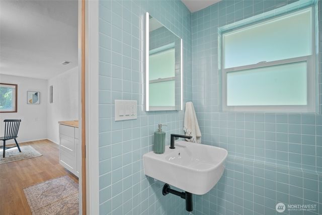 2357 Yew Street Road, Bellingham, WA 98229