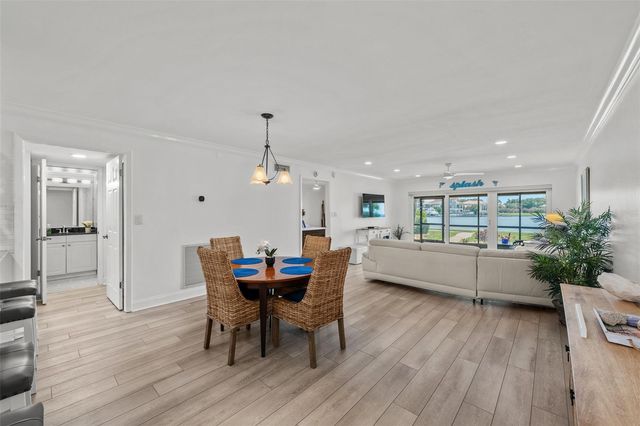 4740 BRITTANY DRIVE S 31, St Petersburg, FL 33715