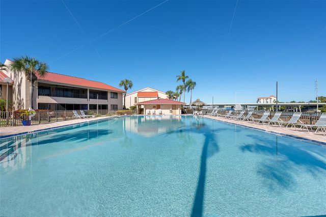 4740 BRITTANY DRIVE S 31, St Petersburg, FL 33715