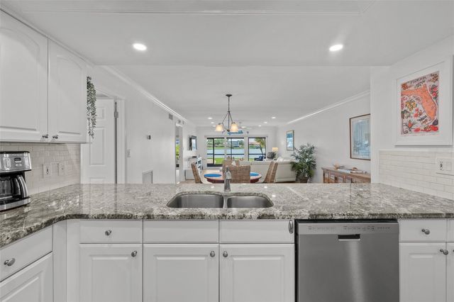 4740 BRITTANY DRIVE S 31, St Petersburg, FL 33715