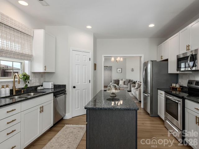 218 Water Leaf Drive, Weaverville, NC 28787
