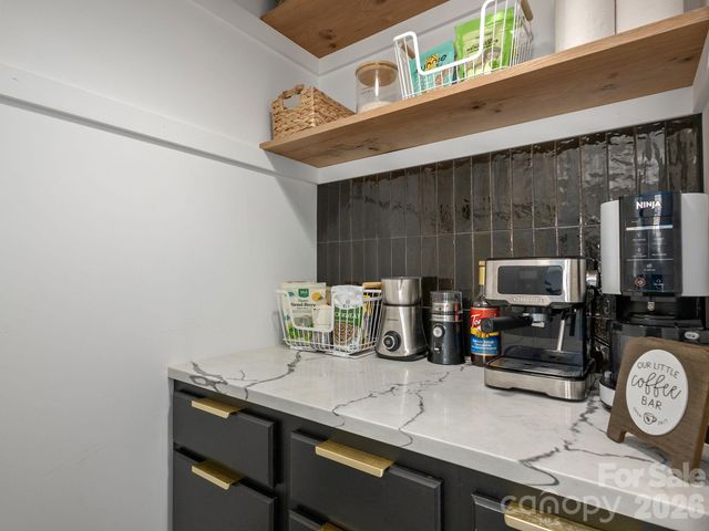 218 Water Leaf Drive, Weaverville, NC 28787