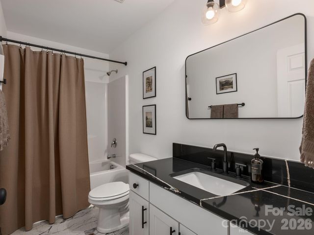 218 Water Leaf Drive, Weaverville, NC 28787