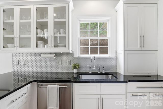 7841 Compton Court, Charlotte, NC 28270