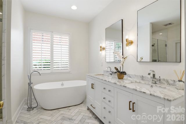 7841 Compton Court, Charlotte, NC 28270