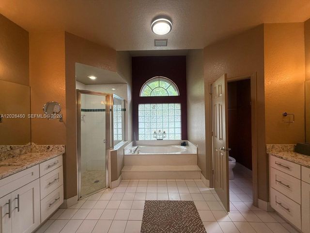 2242 NW 129th Ave, Pembroke Pines, FL 33028