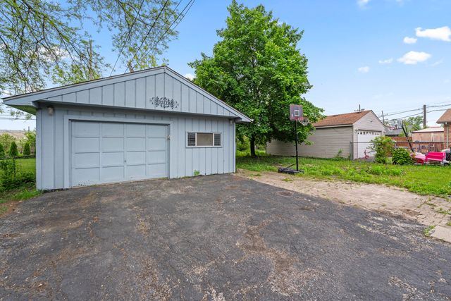 7809 Columbia Drive, Bridgeview, IL 60455