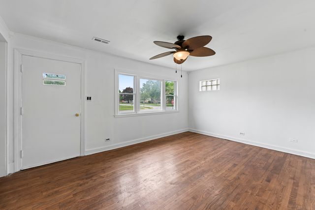7809 Columbia Drive, Bridgeview, IL 60455