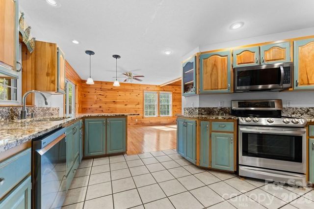 44 Ellistone Court, Sylva, NC 28779
