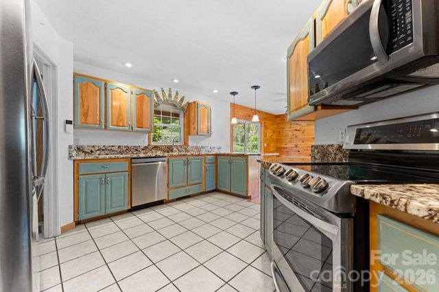 44 Ellistone Court, Sylva, NC 28779