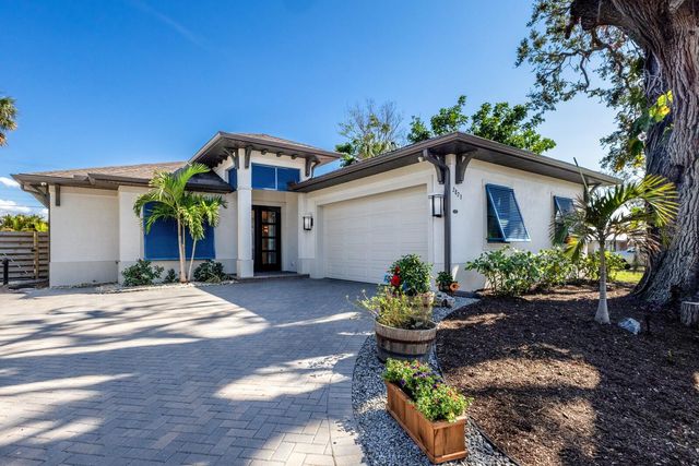 2823 MARSHALL DRIVE, Sarasota, FL 34239