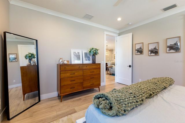 2823 MARSHALL DRIVE, Sarasota, FL 34239