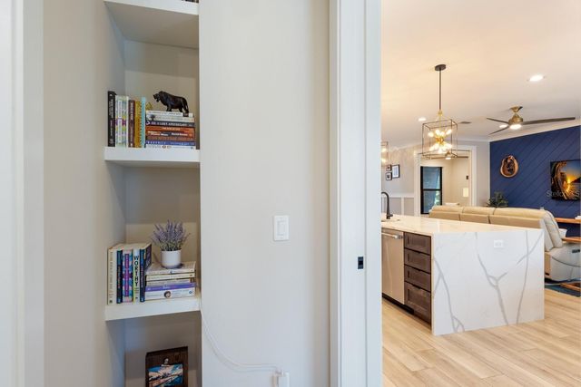 2823 MARSHALL DRIVE, Sarasota, FL 34239