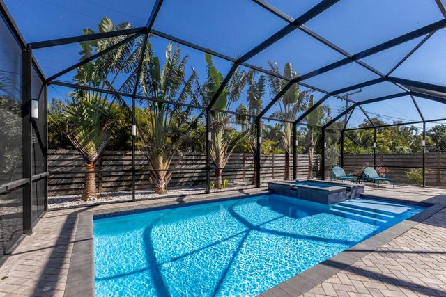 2823 MARSHALL DRIVE, Sarasota, FL 34239