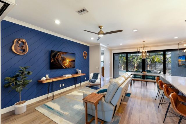 2823 MARSHALL DRIVE, Sarasota, FL 34239