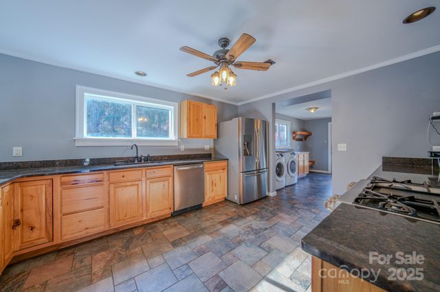 206 Martin Road, Swannanoa, NC 28778