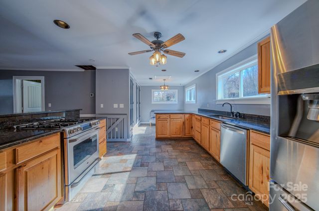 206 Martin Road, Swannanoa, NC 28778