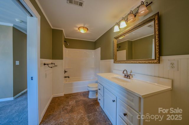 206 Martin Road, Swannanoa, NC 28778