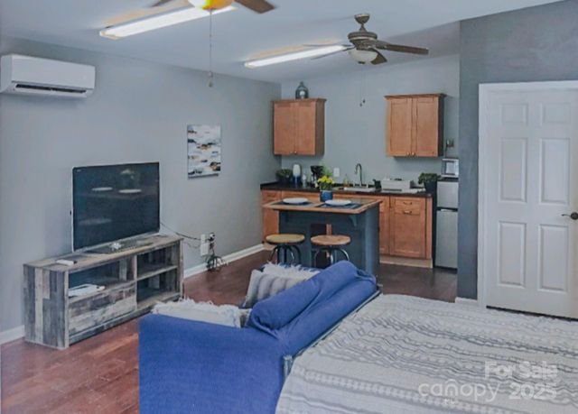 206 Martin Road, Swannanoa, NC 28778