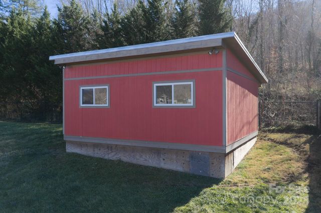 206 Martin Road, Swannanoa, NC 28778