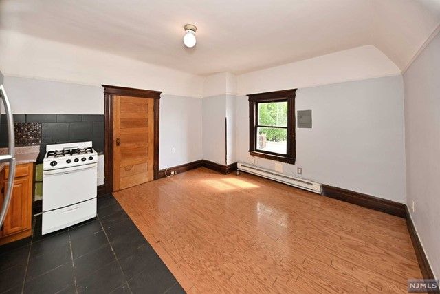99 Rhode Island Avenue, East Orange, NJ 07018