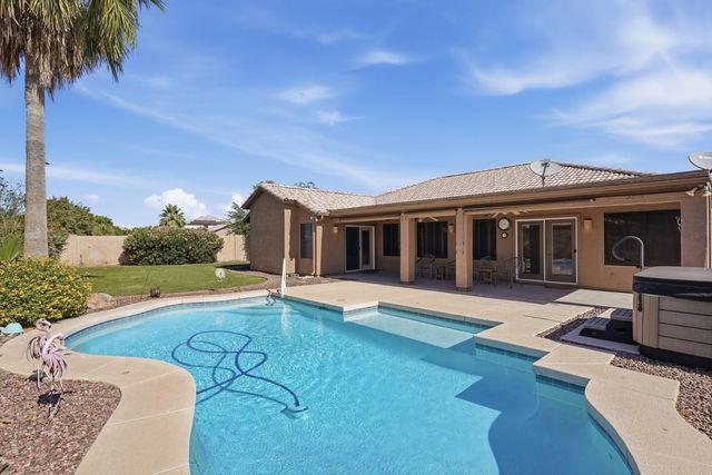 5339 W Kaler Circle, Glendale, AZ 85301