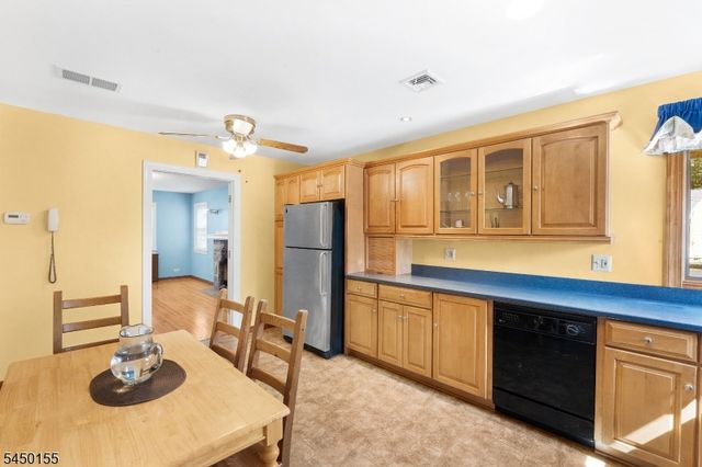 4 Fitzgerald Ave, Clifton City, NJ 07011