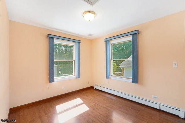 4 Fitzgerald Ave, Clifton City, NJ 07011