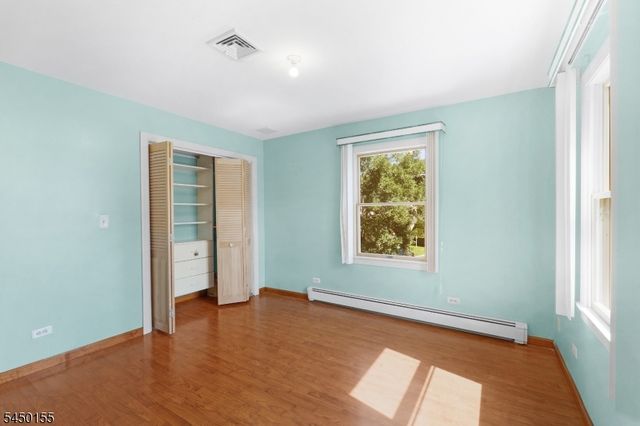 4 Fitzgerald Ave, Clifton City, NJ 07011