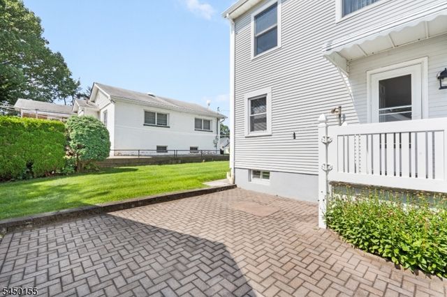4 Fitzgerald Ave, Clifton City, NJ 07011