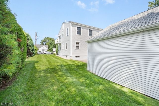 4 Fitzgerald Ave, Clifton City, NJ 07011