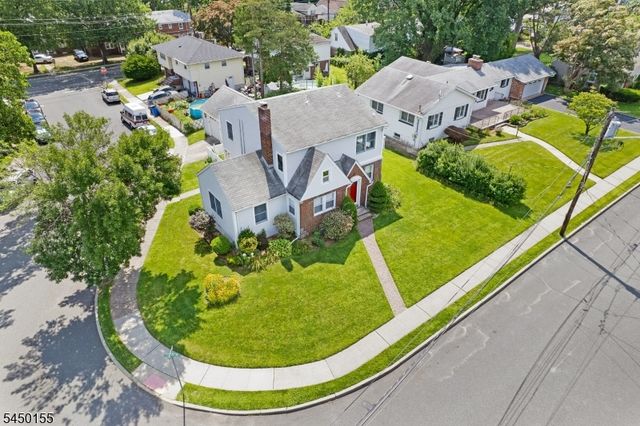 4 Fitzgerald Ave, Clifton City, NJ 07011