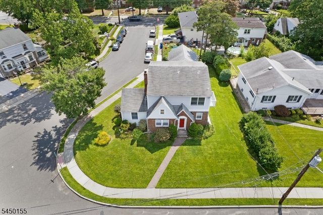 4 Fitzgerald Ave, Clifton City, NJ 07011