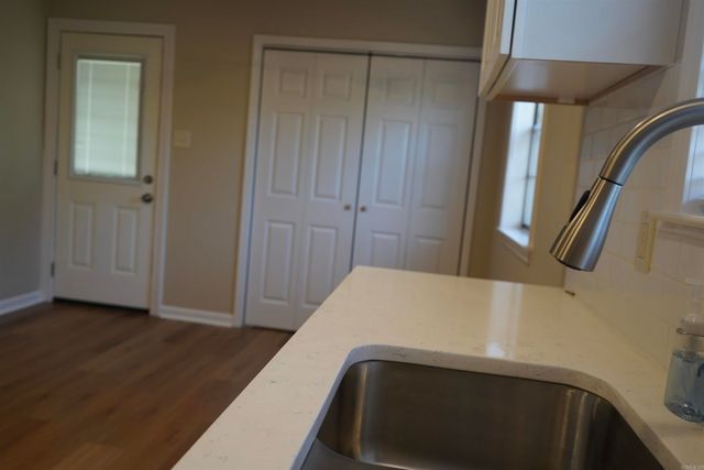 29 Compass Point, Sherwood, AR 72120