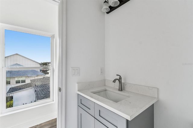 2313 E COLUMBUS DRIVE, Tampa, FL 33605