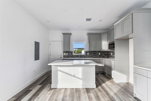 2313 E COLUMBUS DRIVE, Tampa, FL 33605