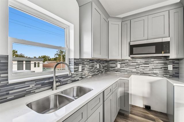 2313 E COLUMBUS DRIVE, Tampa, FL 33605