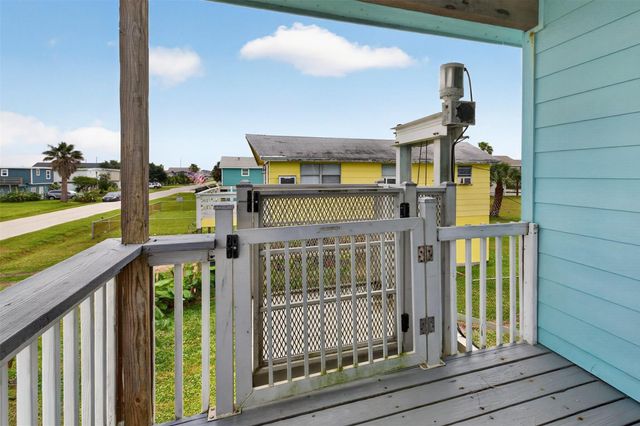 4026 Kent Drive, Galveston, TX 77554